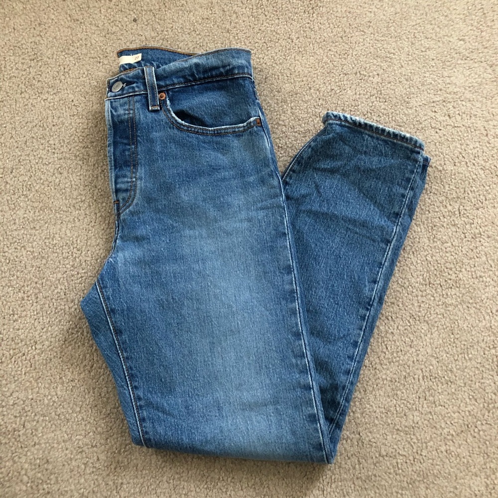 Levi wedgie jeans